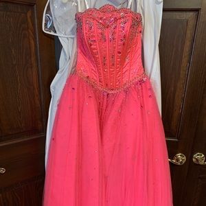 Formal dress. Purchased for $400. Size 4.